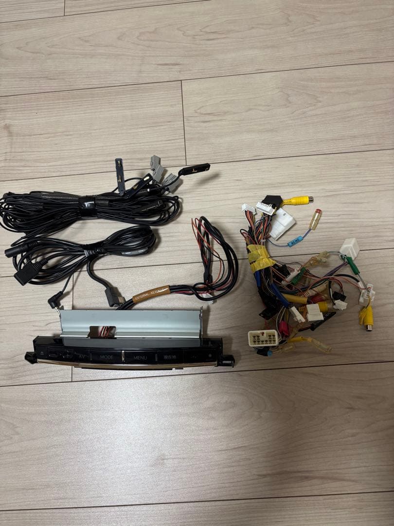 ALPINE EX009Y-AV カーナビ 7インチ