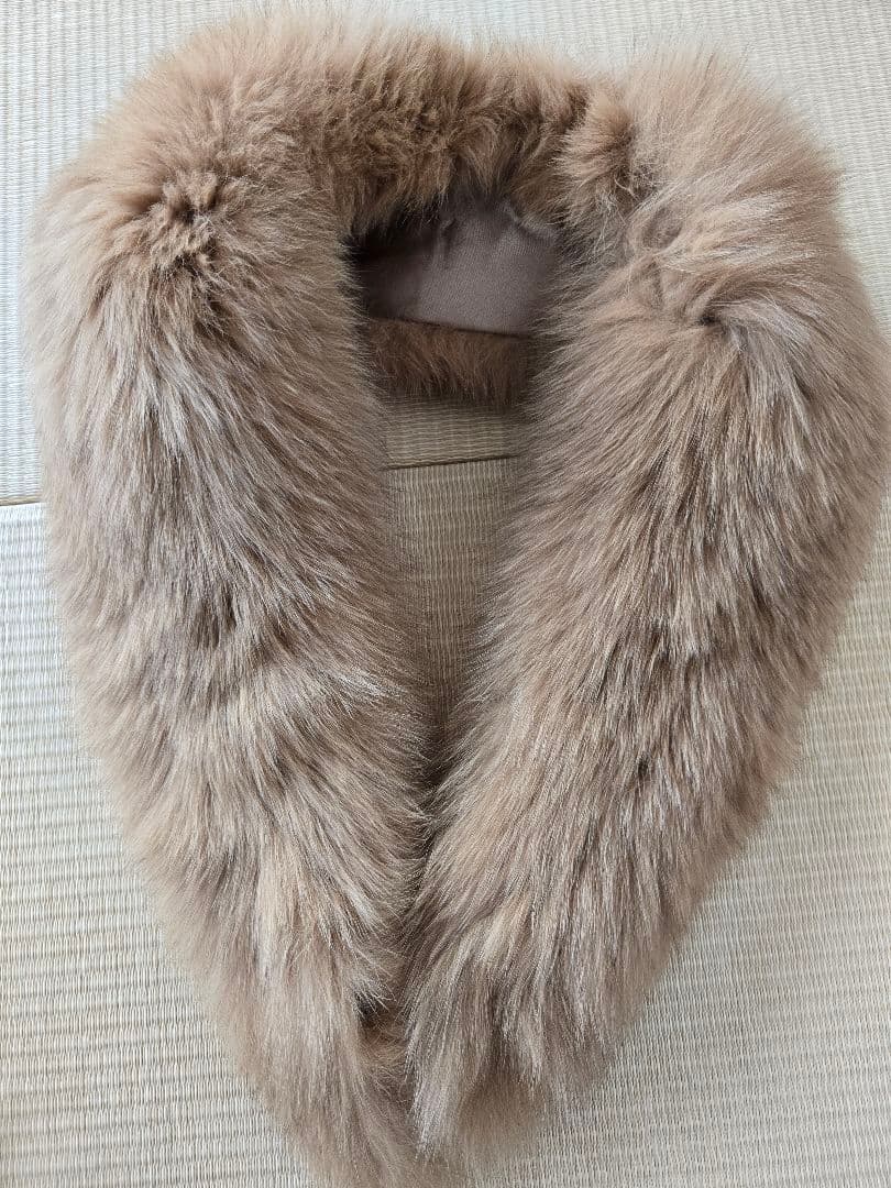 クードシャンス ベージュフォックスファー付きウール・カシミア混 コート