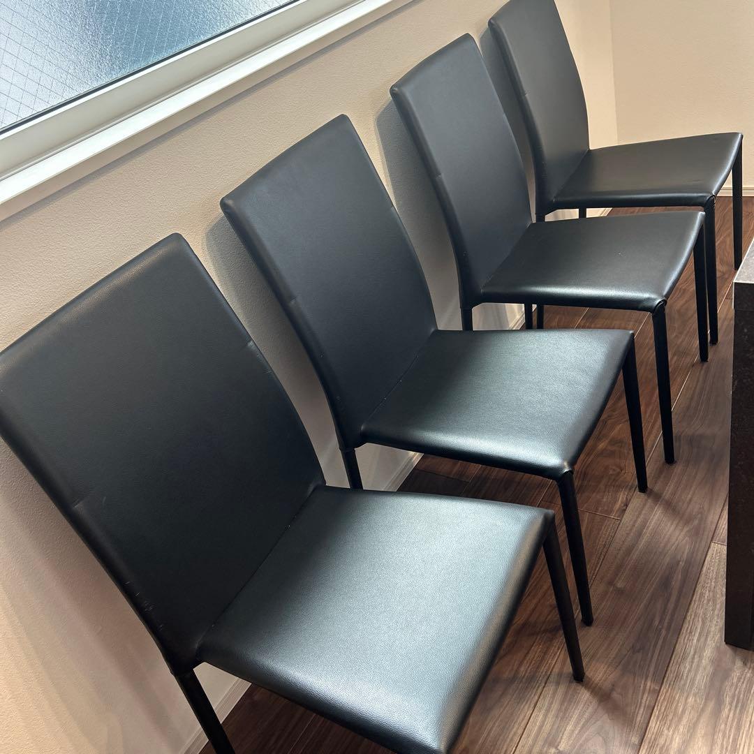 4脚　モダン　ダイニングチェア　ブラック　合皮　スタイリッシュ