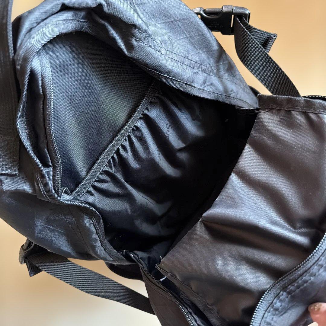 D*r様 Supreme ブラック リュック・バックパック