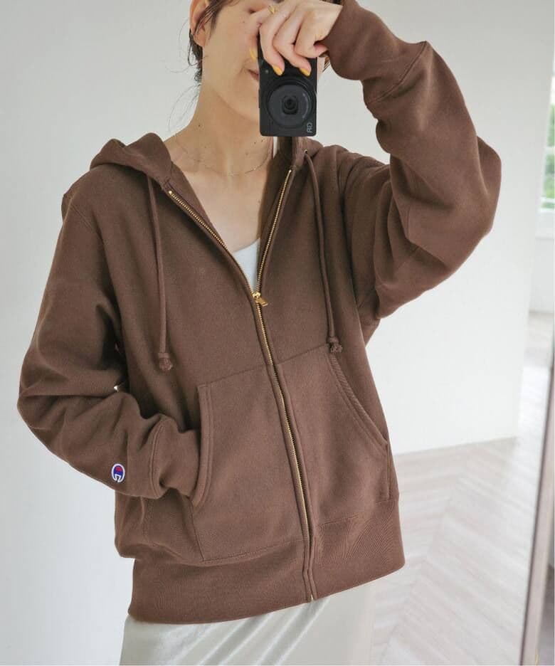 スピックアンドスパン　チャンピオン　パーカー　新品未使用品　ダークブラウン　L