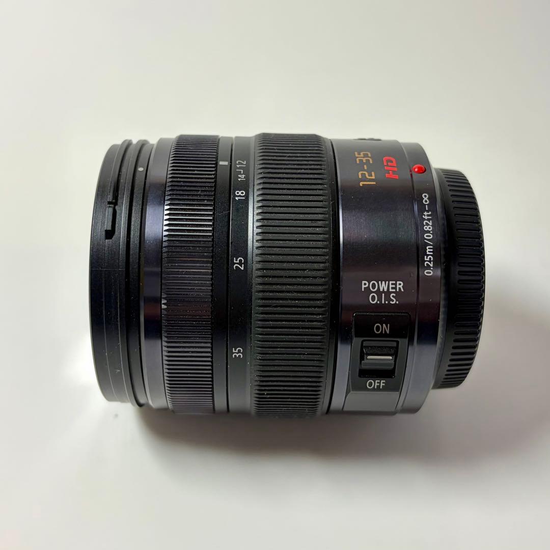Lumix G 12-35mm f/2.8 ズームレンズ