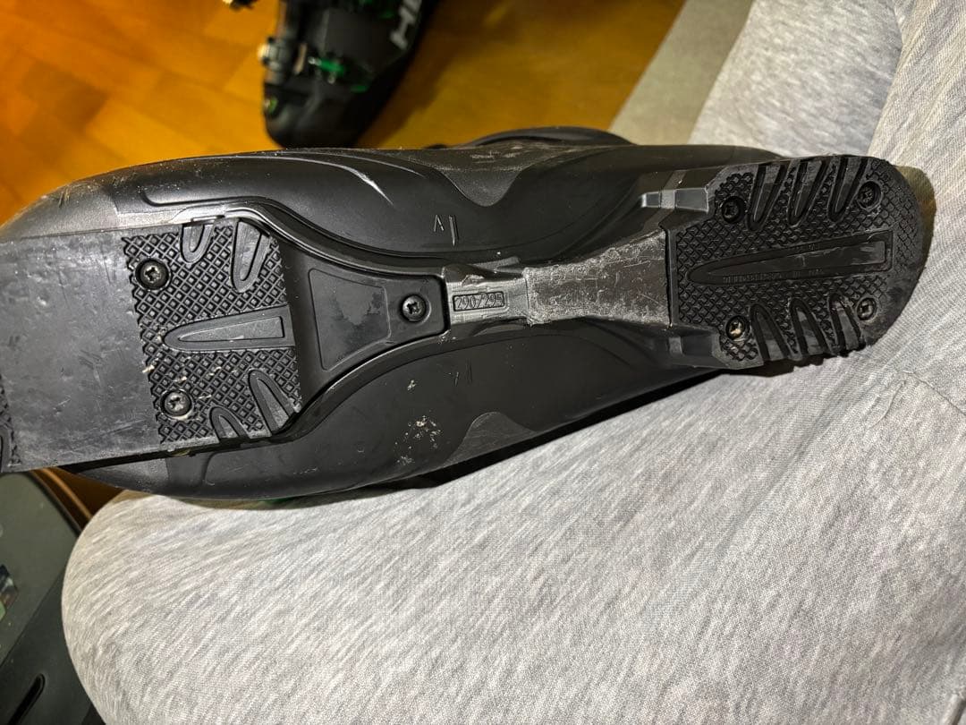 HEAD スキーブーツ　27.5cm