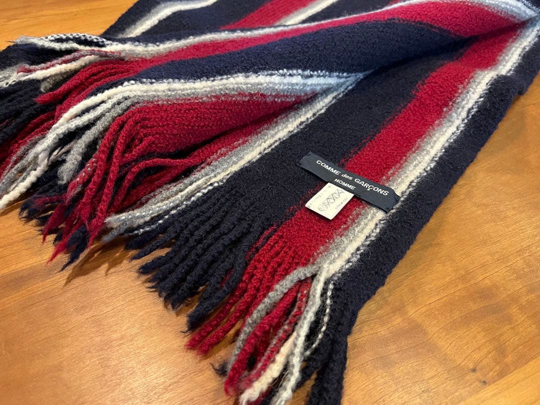 新品同様 コムデギャルソン マフラー COMME des GARCONS