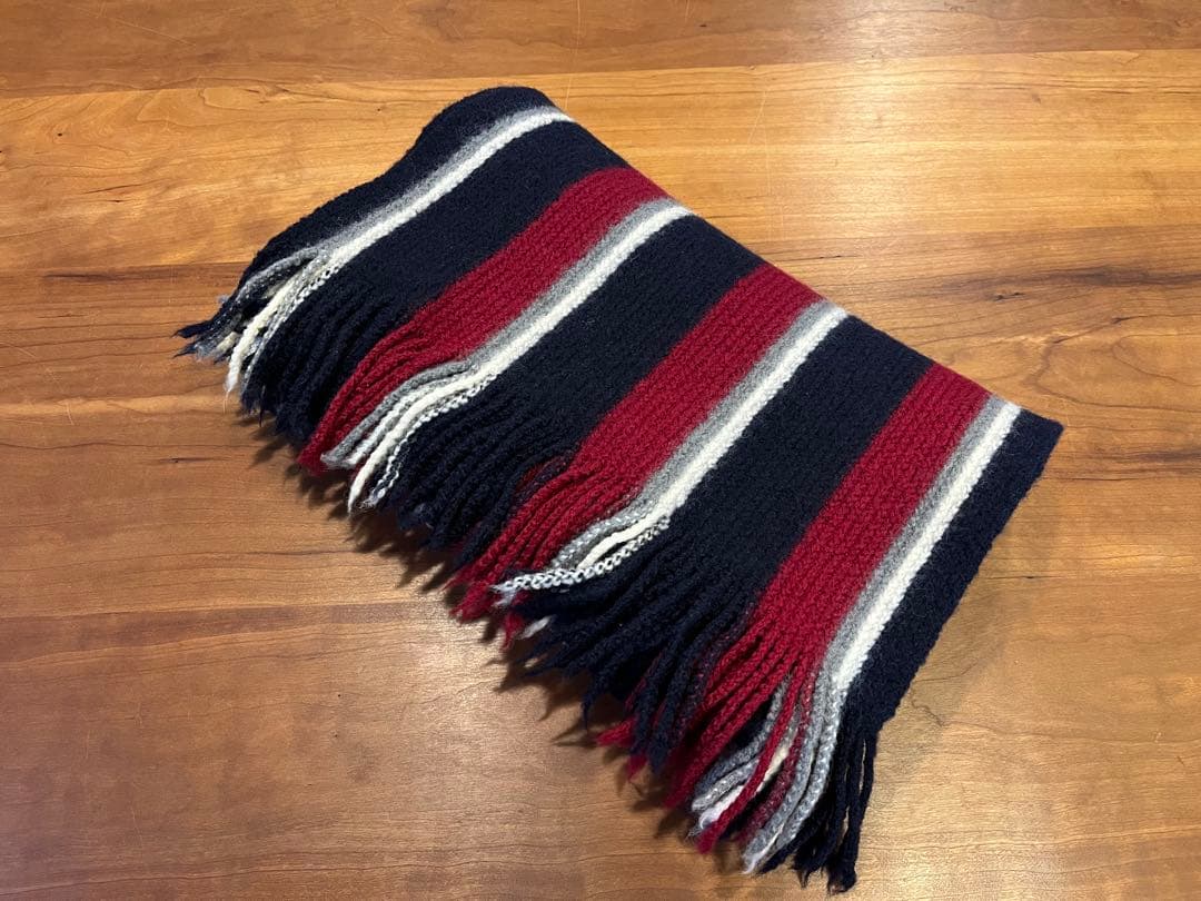 新品同様 コムデギャルソン マフラー COMME des GARCONS