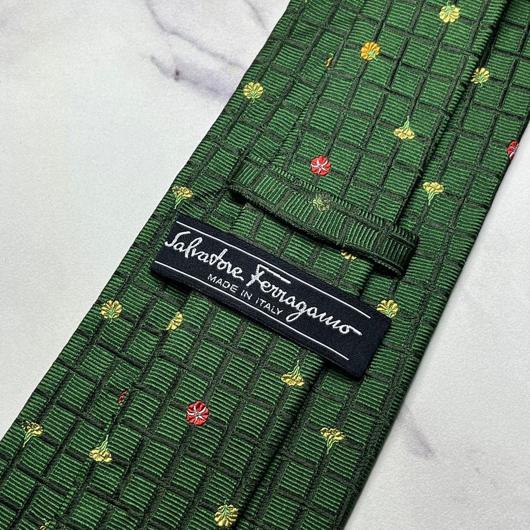 2027 【美品】 サルヴァトーレフェラガモ ネクタイ 格子柄 チェック 花柄