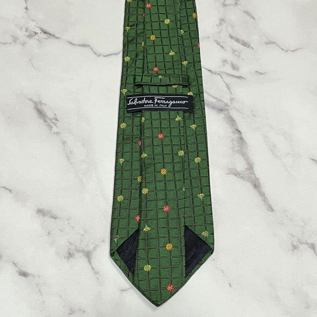 2027 【美品】 サルヴァトーレフェラガモ ネクタイ 格子柄 チェック 花柄