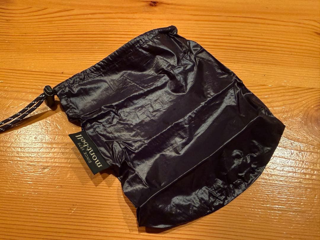 mont-bell ブラック スペリオダウンベスト