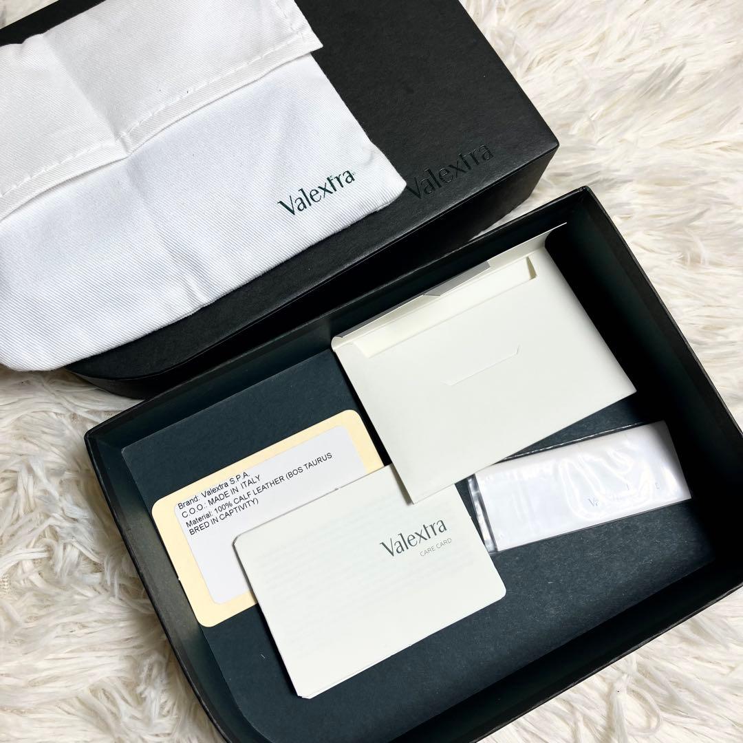 【新品同様】 ヴァレクストラ キーケース レザー シルバーフック