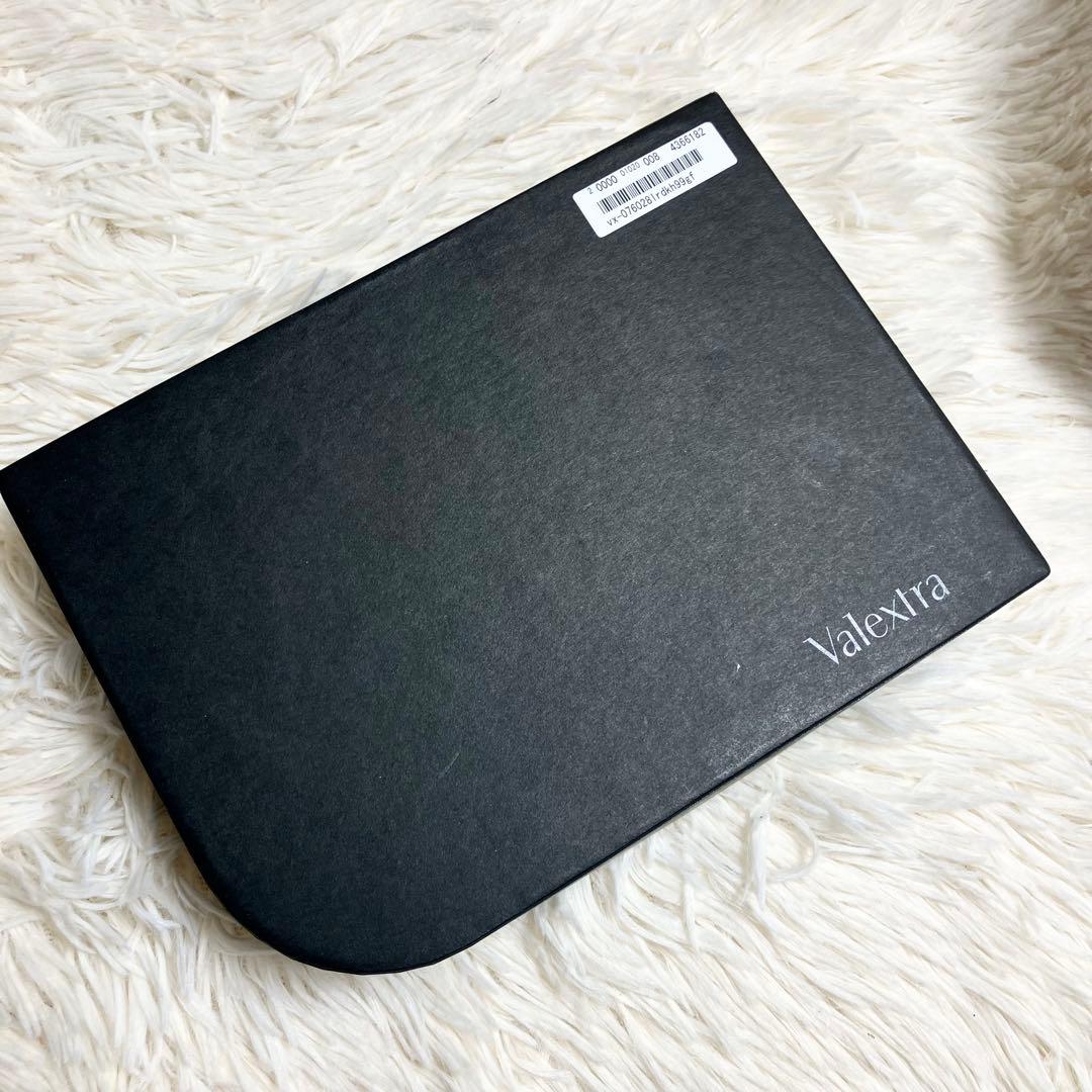 【新品同様】 ヴァレクストラ キーケース レザー シルバーフック