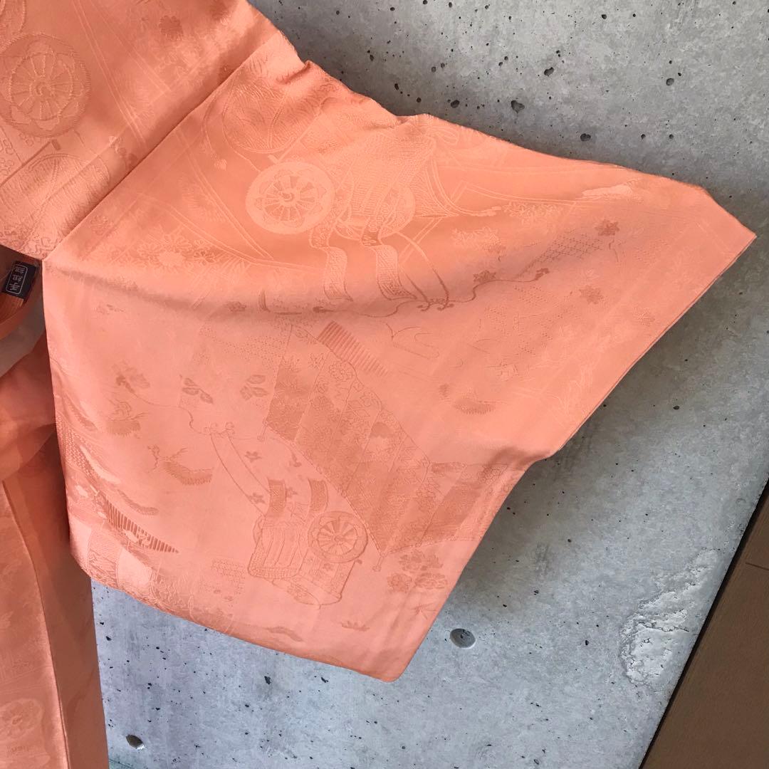 正絹　色無地　地紋あり　一つ紋　袷