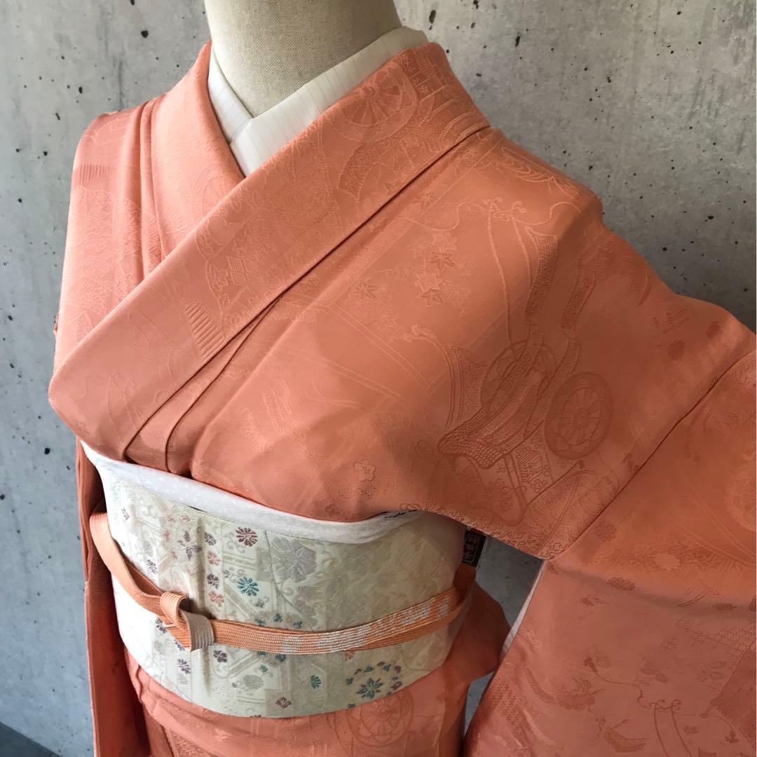 正絹　色無地　地紋あり　一つ紋　袷