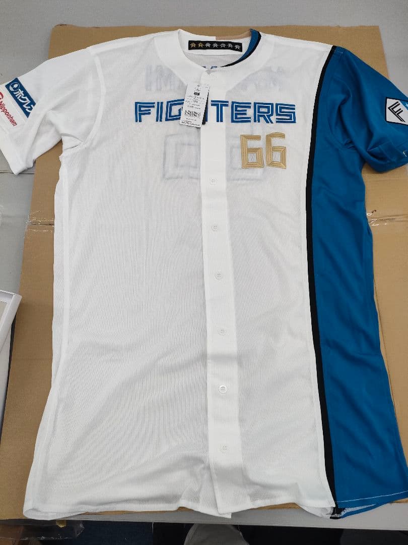 日ハム 万波 中正 選手 プレイヤーズ コレクタブル ホームユニフォーム #66