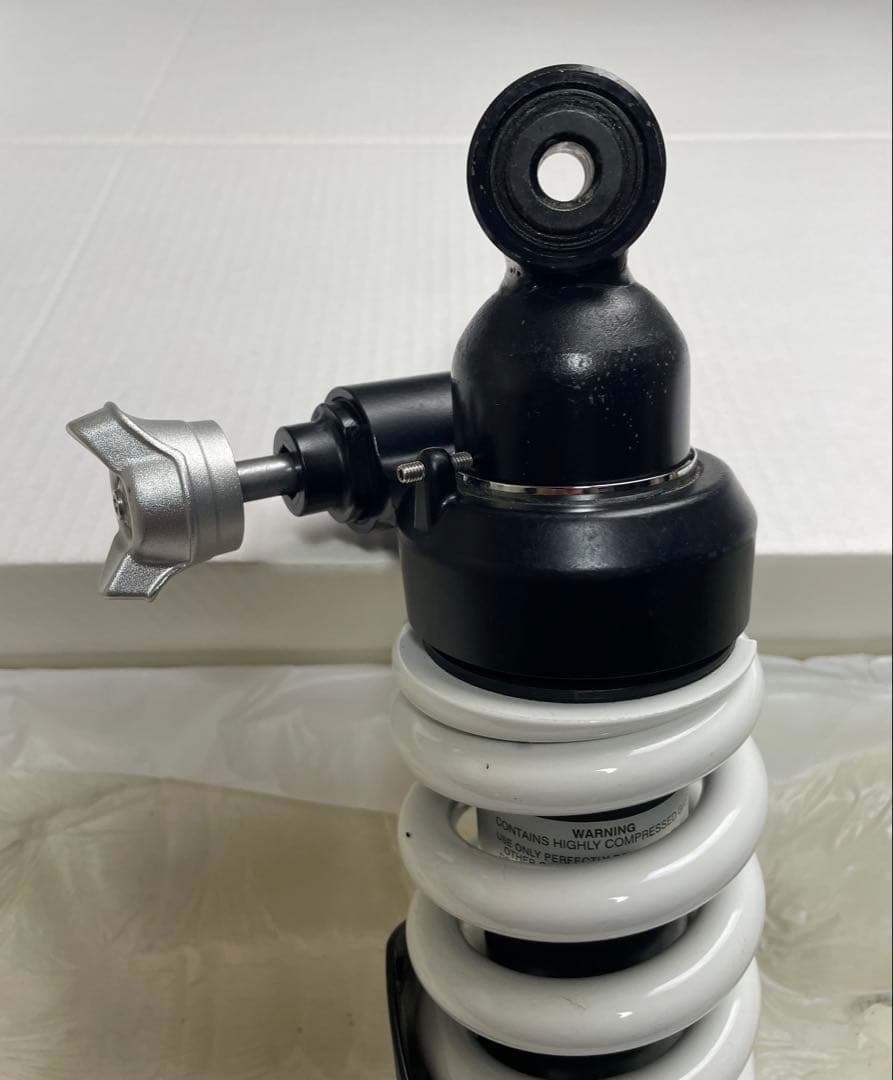  Rninet 純正リアサスペンション