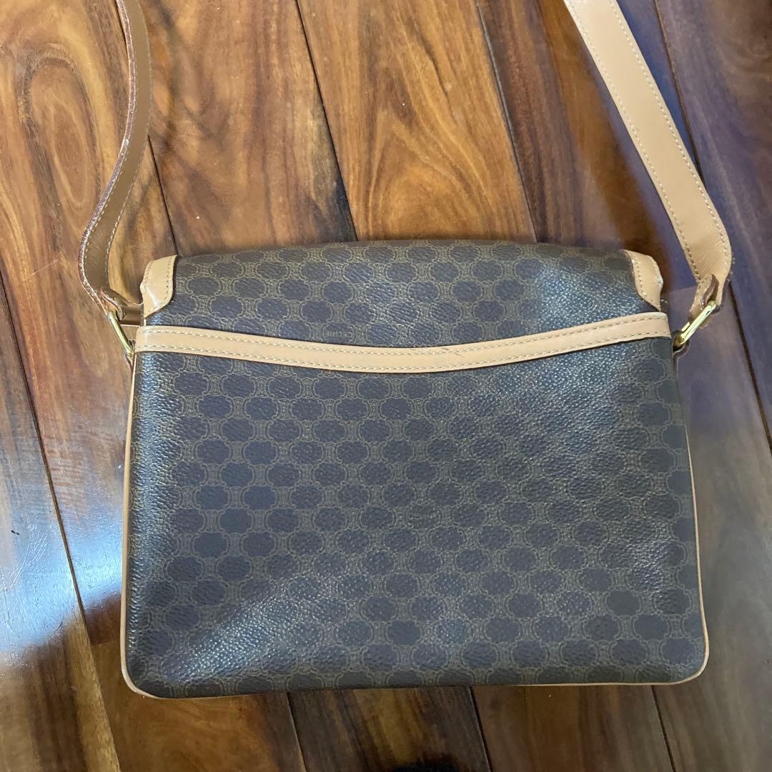 セリーヌ　ショルダーバッグ