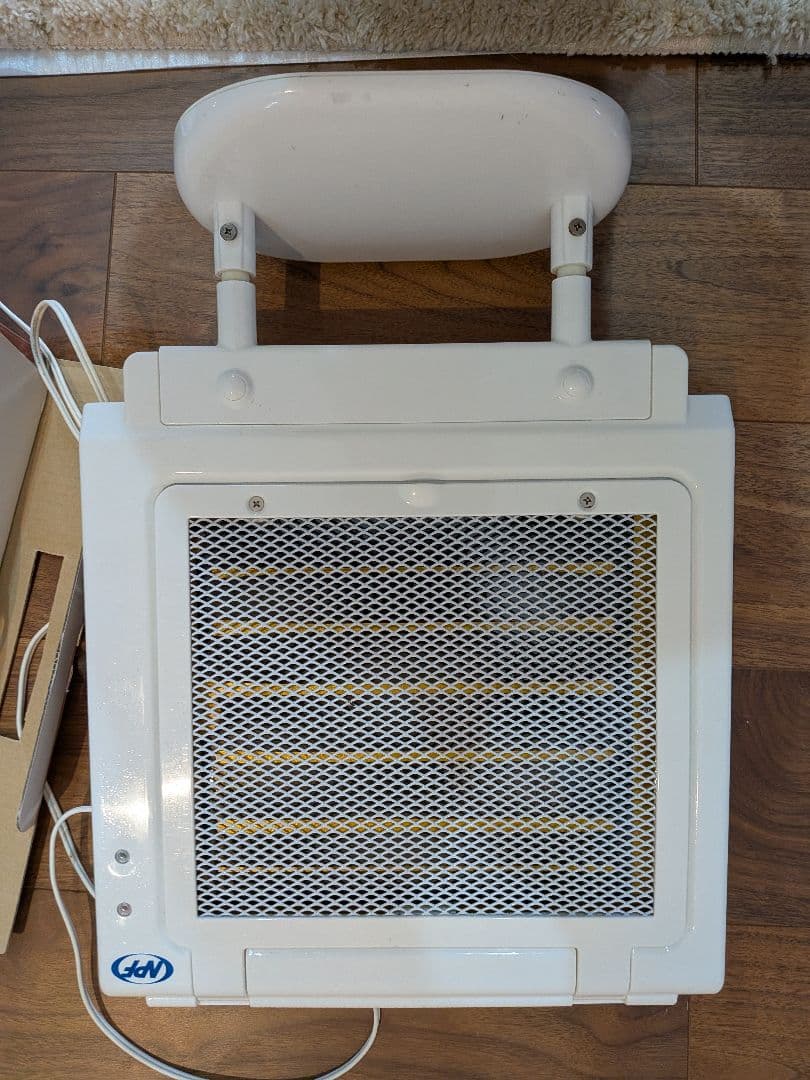 完品HeatCORE 遠赤外線パネルヒーター　美品