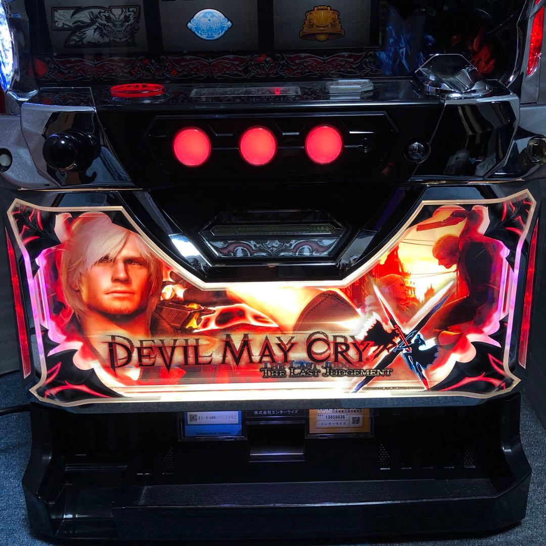 ⚠︎説明文必読⚠︎ パチスロ デビルメイクライ クロス　実機+付属品(送料込)