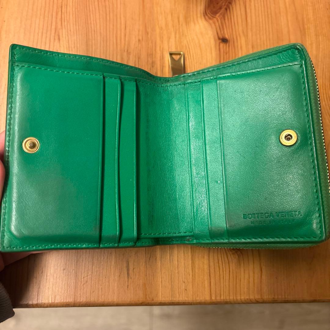 BOTTEGA VENETA 緑色 二つ折り財布