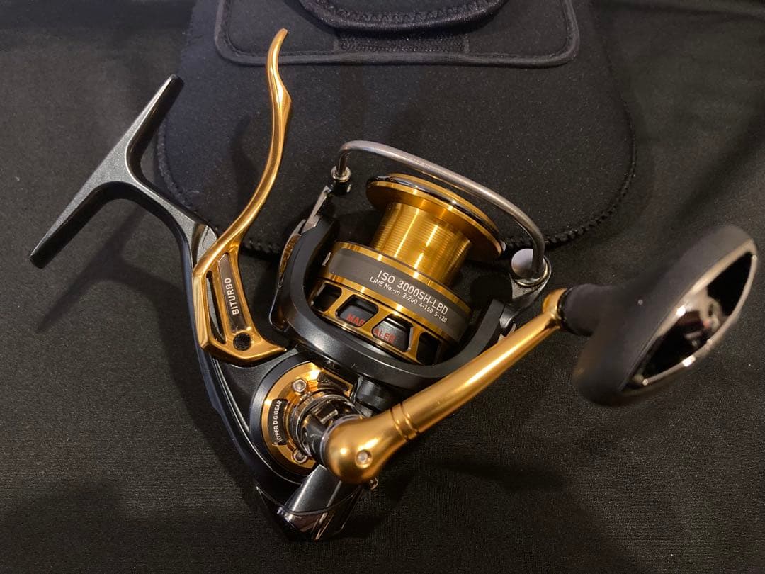 ダイワ18トーナメントISO 3000SH-LBD