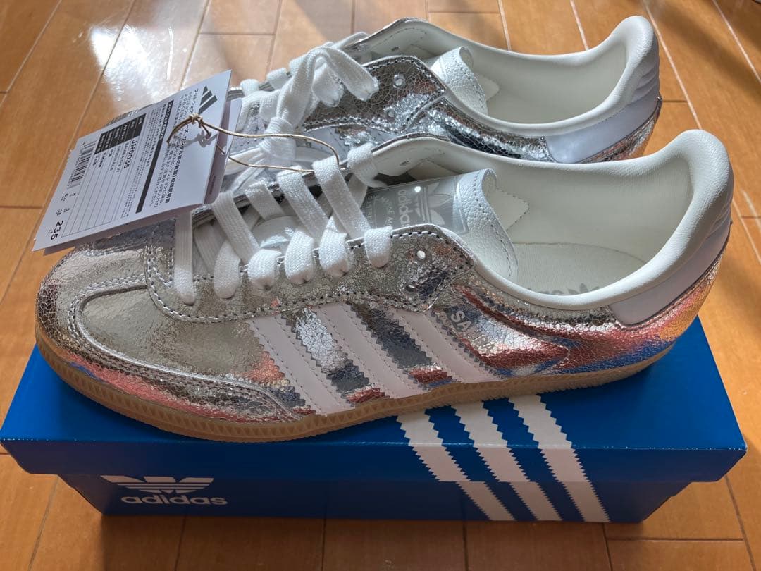新品未使用adidas/アディダス SAMBA OGWシルバー23.5㎝