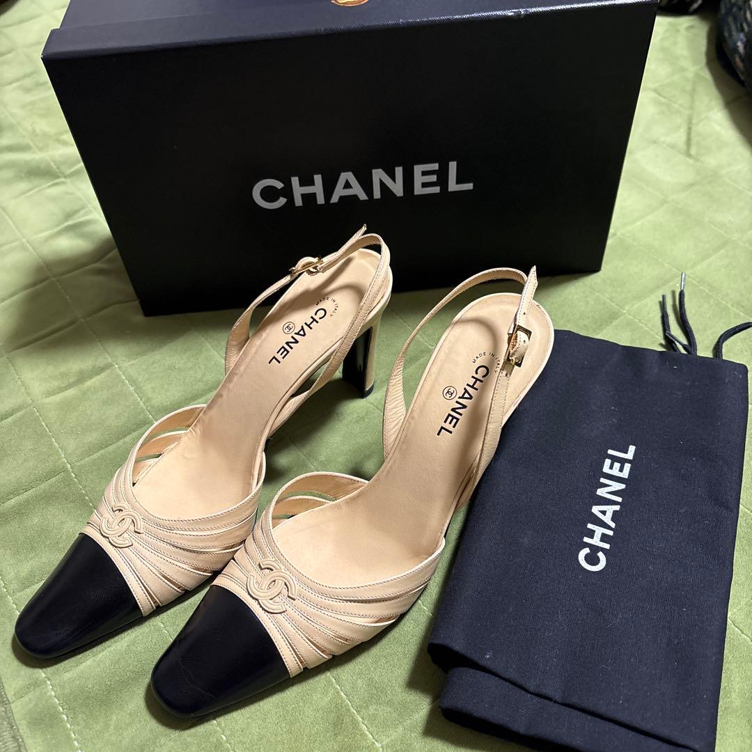 シャネル　バイカラーパンプス　35ハーフ　お値下げ