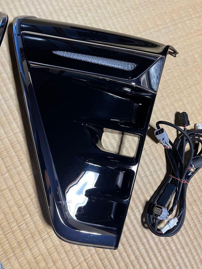 80系 後期 ヴォクシー シグネチャーイルミブレード フォグカバー付