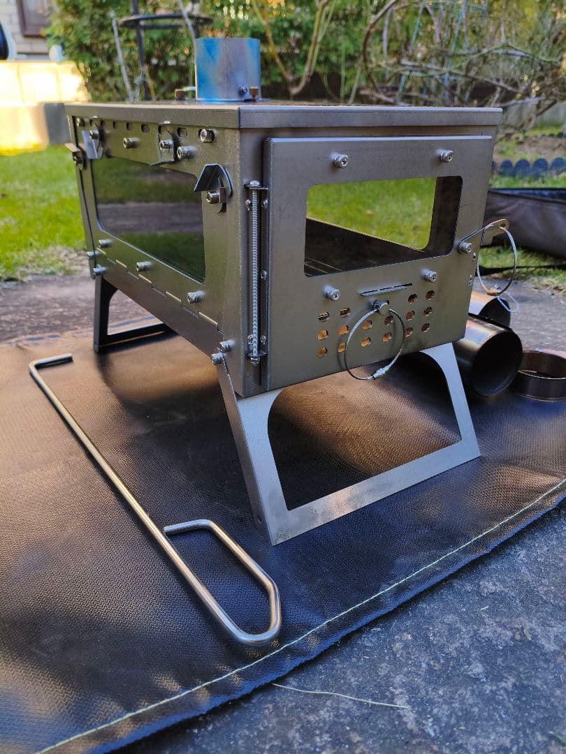 チタン製 薪ストーブ 3面ガラス窓付き 煙突2m 火入れのみ！