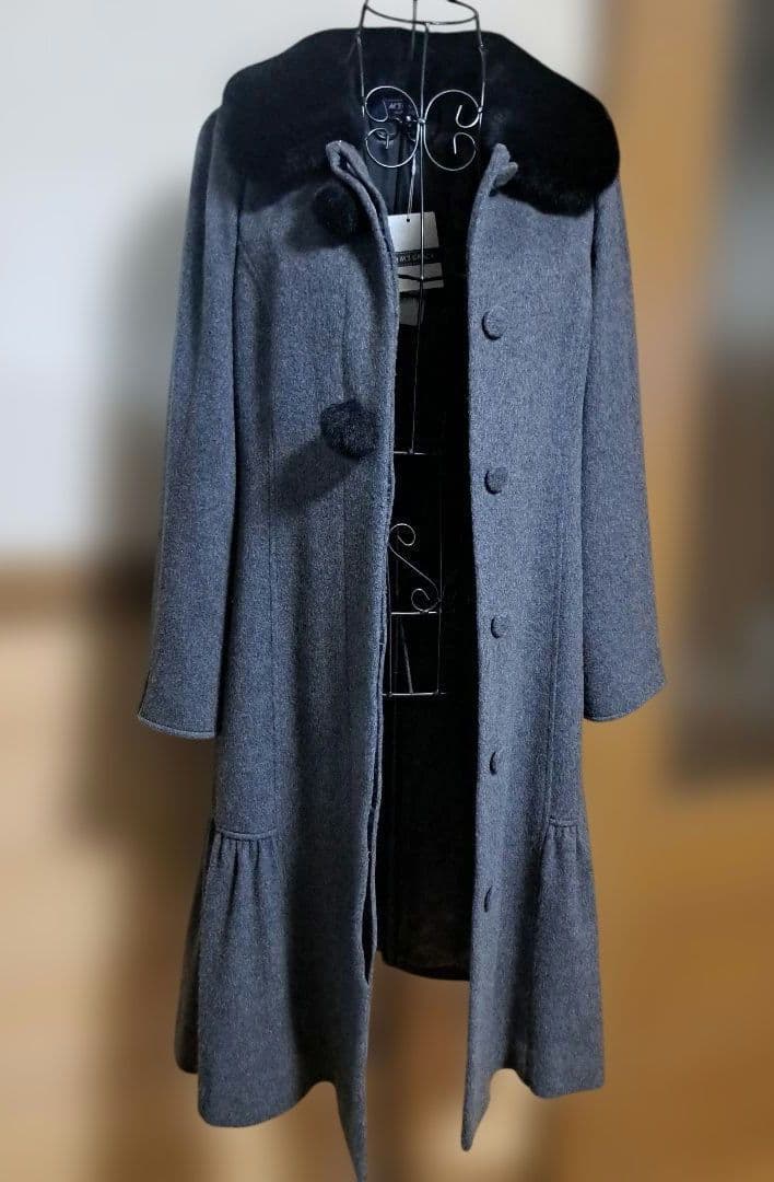 エムズグレイシー　カタログ掲載コート　タグ付き