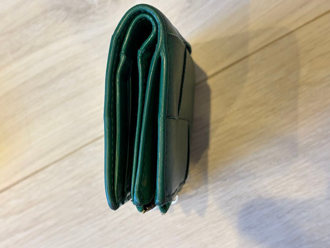 BOTTEGA VENETA 緑 二つ折り財布