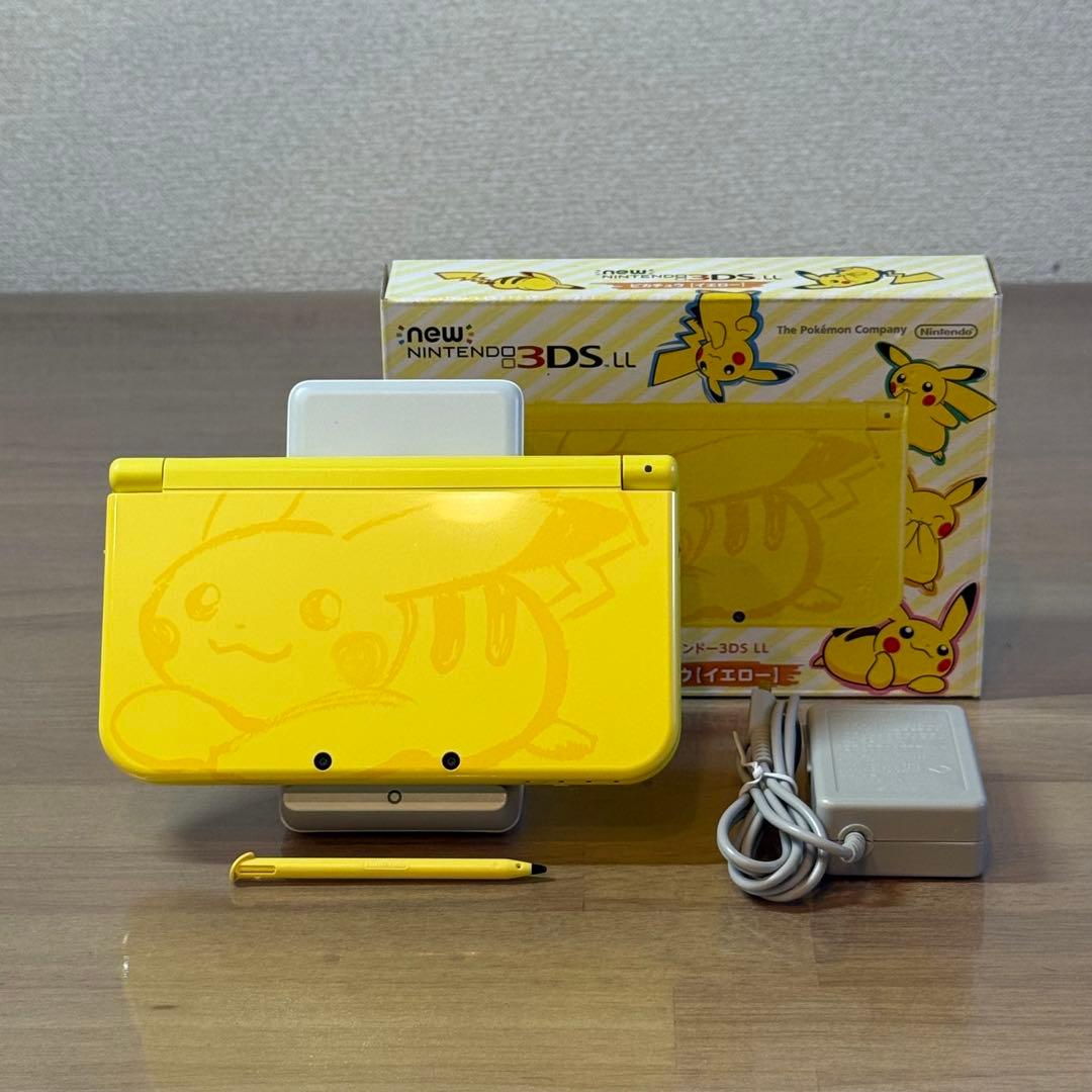 7-122 Newニンテンドー3DS LL ピカチュウ【イエロー】箱付き