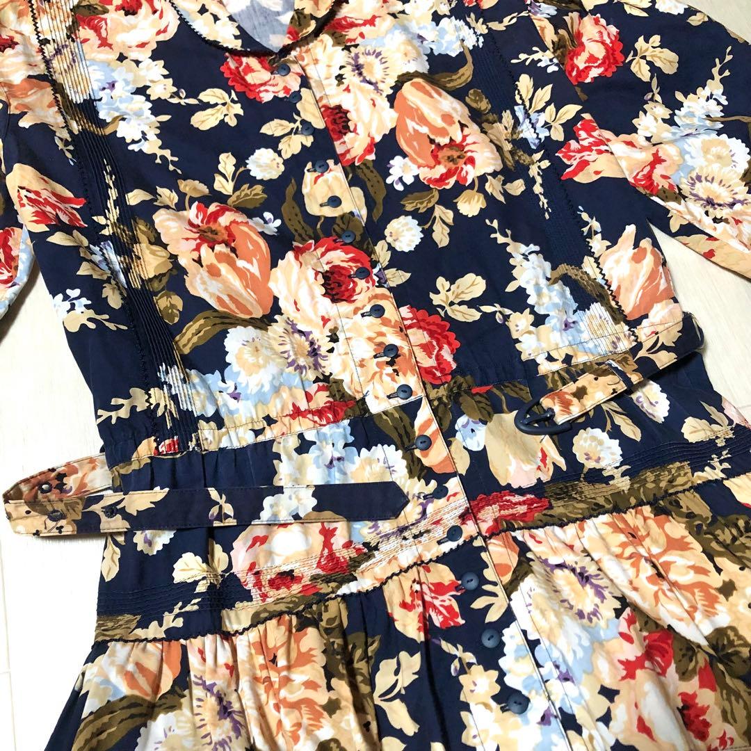 インゲボルグ 花柄 ピンタック 紺色 7分袖 ワンピース