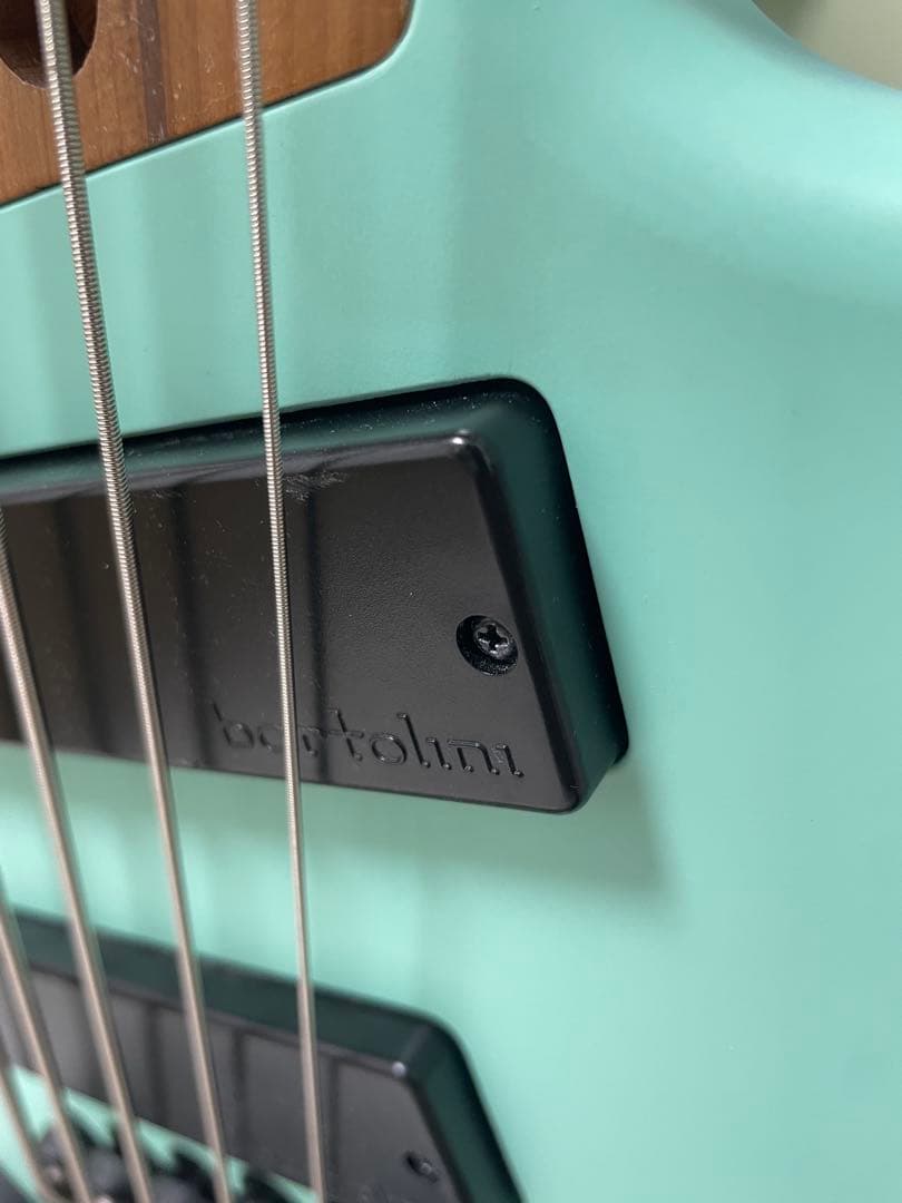 ベース IBANEZ EHB1005MS-SFM