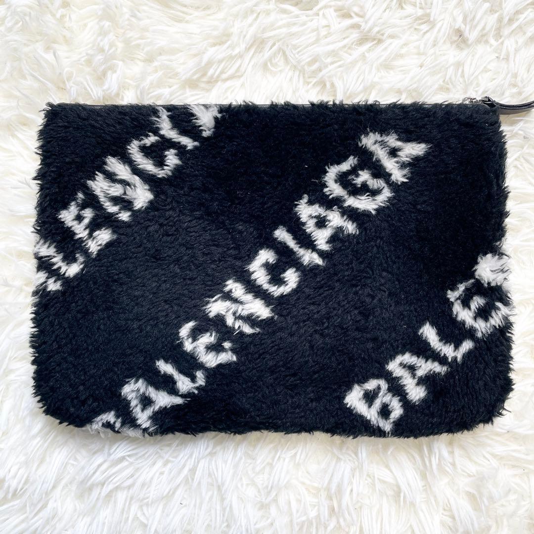 【激レア 美品】バレンシアガ クラッチバッグ 594428 ブラック ファー