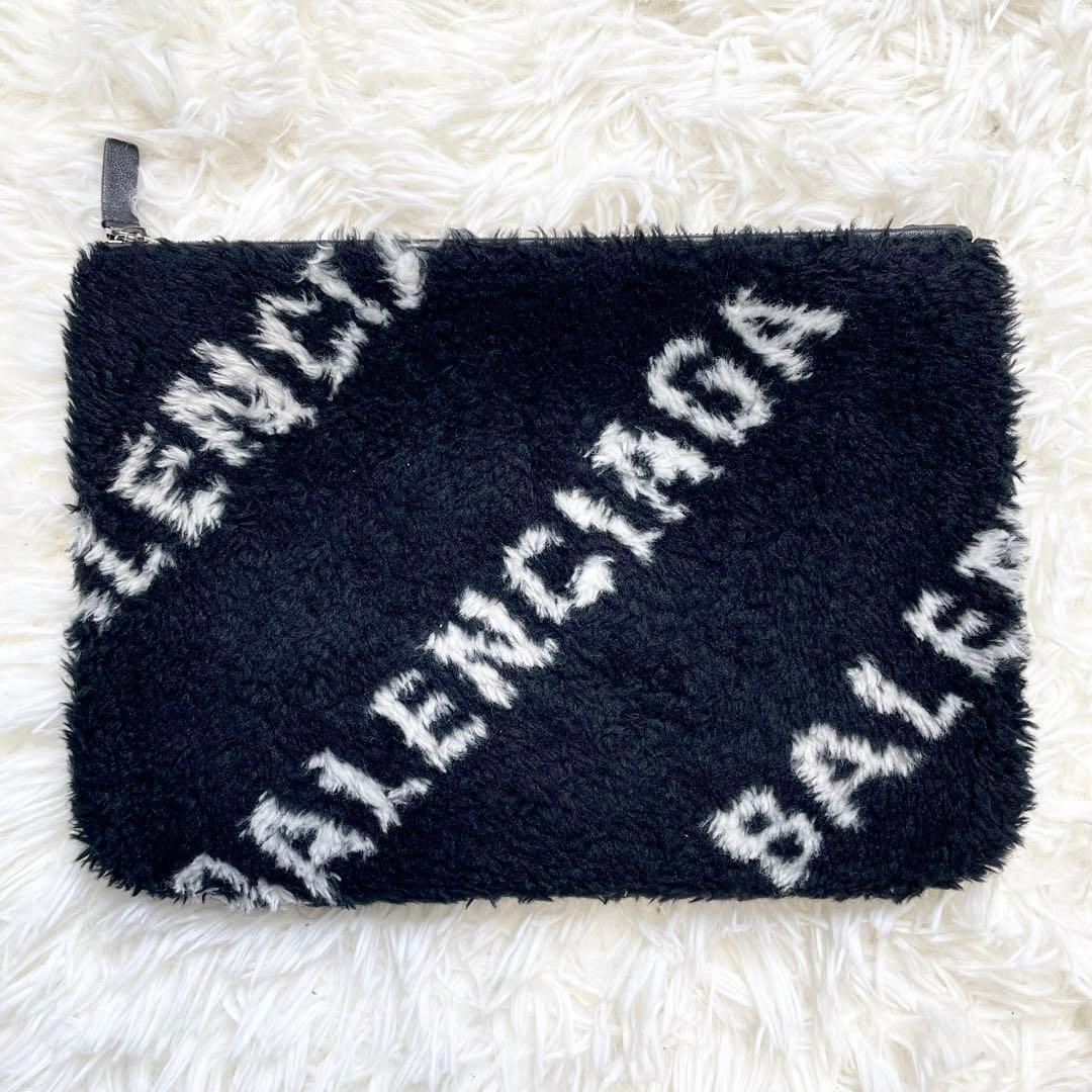 【激レア 美品】バレンシアガ クラッチバッグ 594428 ブラック ファー