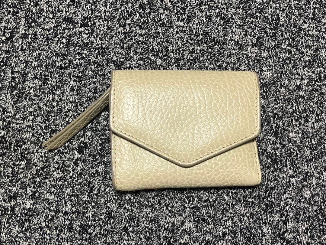Maison Margiela 皮　三つ折り財布　ベージュ
