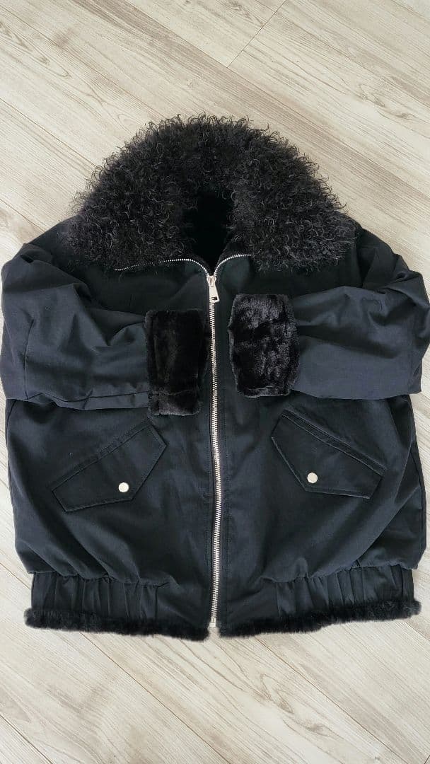 ★美品★襟ファー付ブルゾン