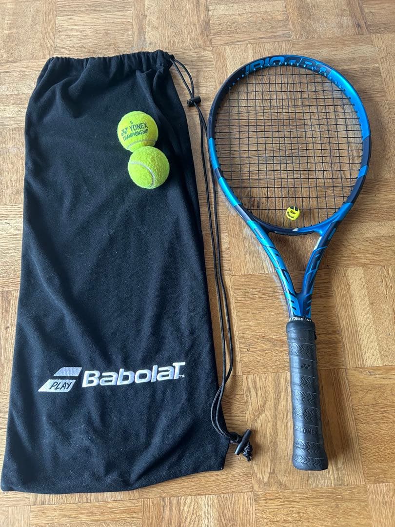 Babolat テニスラケットとボールセット