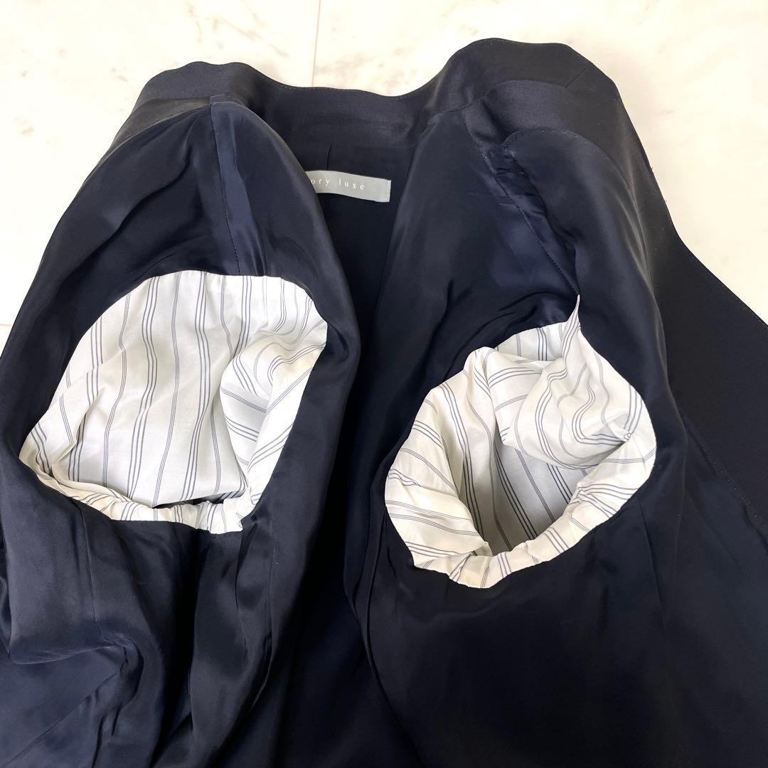 専用【未使用級】セオリーリュクス DONNA ノーカラージャケット 42 紺