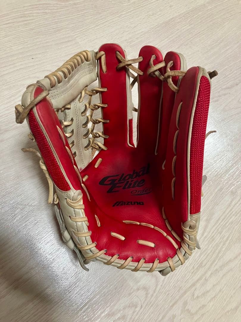 【美品】Mizuno Global Elite 軟式外野手用オーダーグラブ