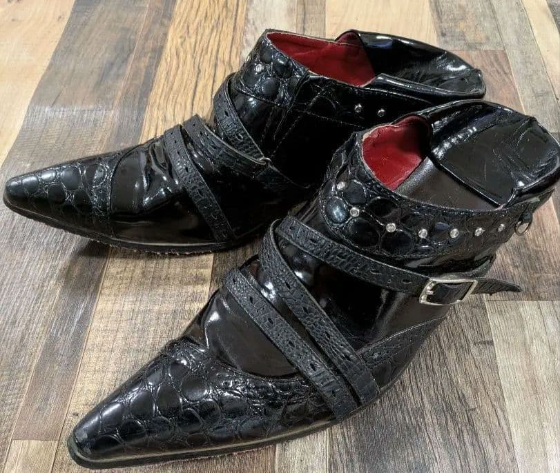 スタッズ付きブラックブーツ　y2k ホスト　お兄　V系