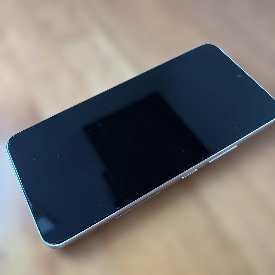 美品！Samsung Galaxy S22 SIMフリー スマホ 256GB