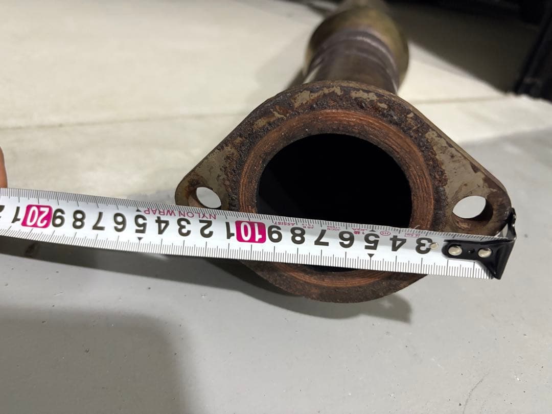 2016年タコマ　ワンオフマフラー