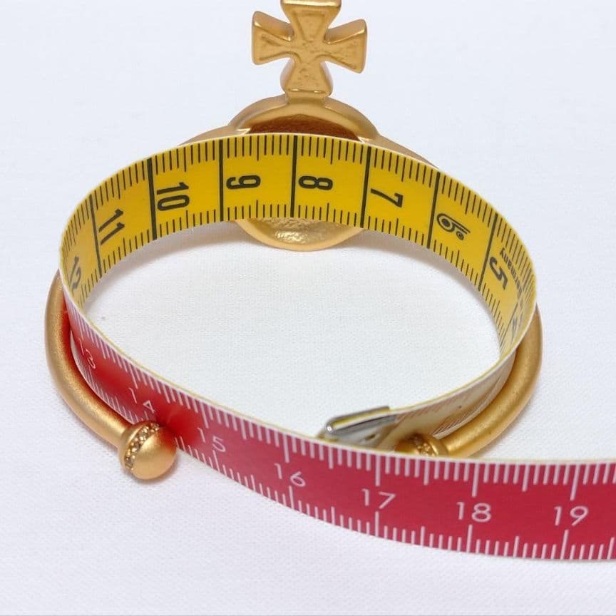 vivienne westwood ビッグオーブ クリスタル バングル