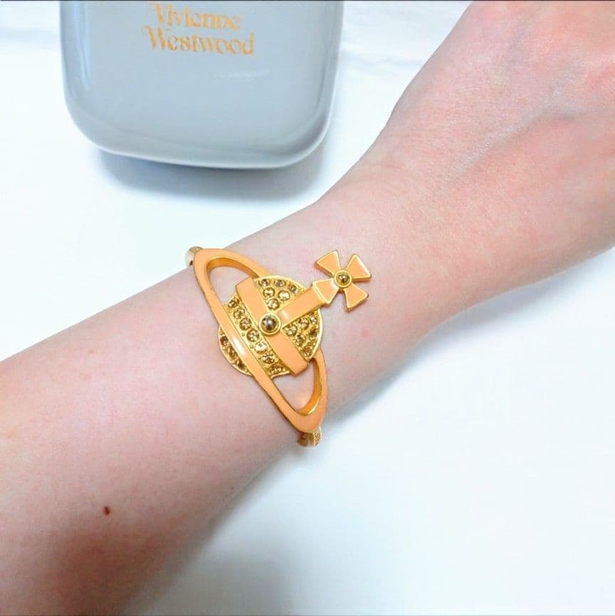 vivienne westwood ビッグオーブ クリスタル バングル