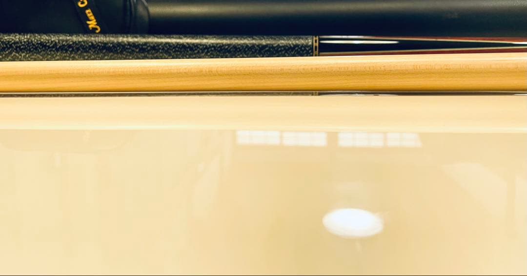 ビリヤードキュー　ADAM社製　(Mezz Cues ケース付き)