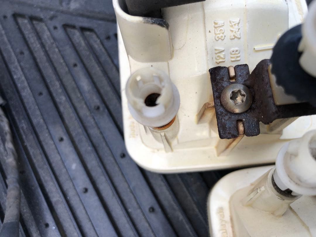 abcn8様DA64W 純正フォグランプ左右2個セット コネクタ配線付き