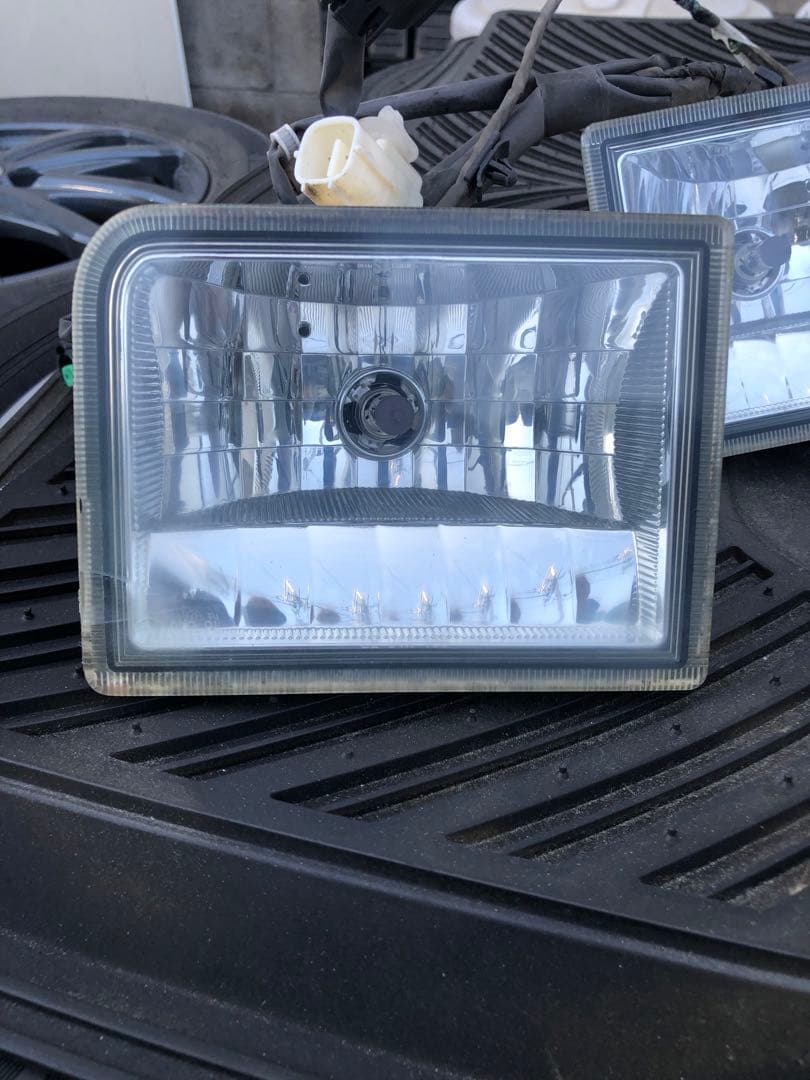 abcn8様DA64W 純正フォグランプ左右2個セット コネクタ配線付き