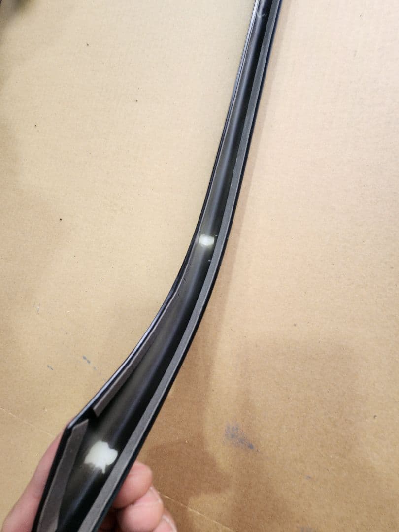 ゆプリウス50メーターガーニッシュピアノブラック