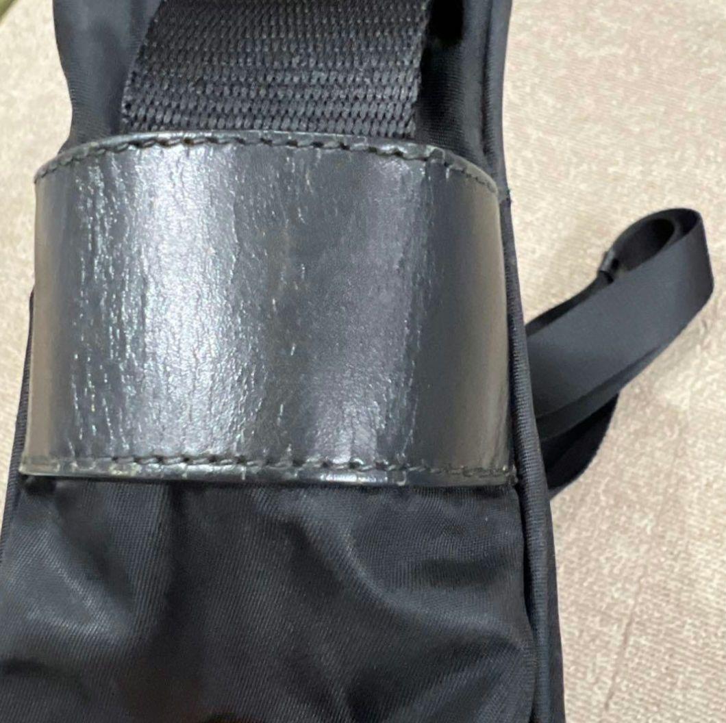 PRADAショルダーバック