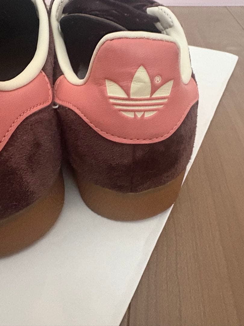 adidas Gazelle ダークブラウン　ガゼル